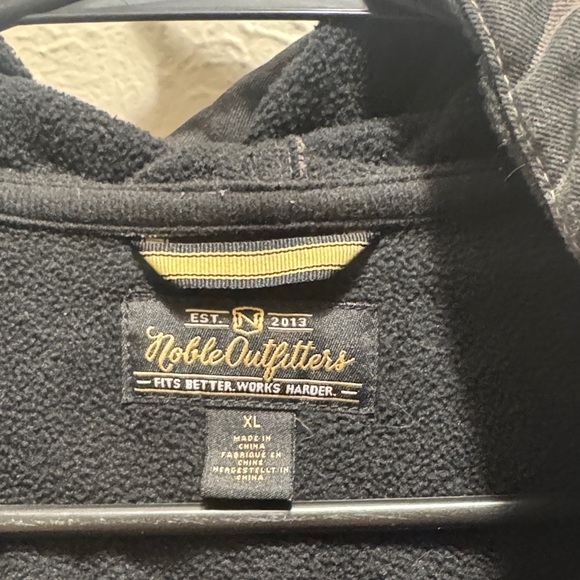 Black and Gray Aztec Jacket - Picture 4 of 4